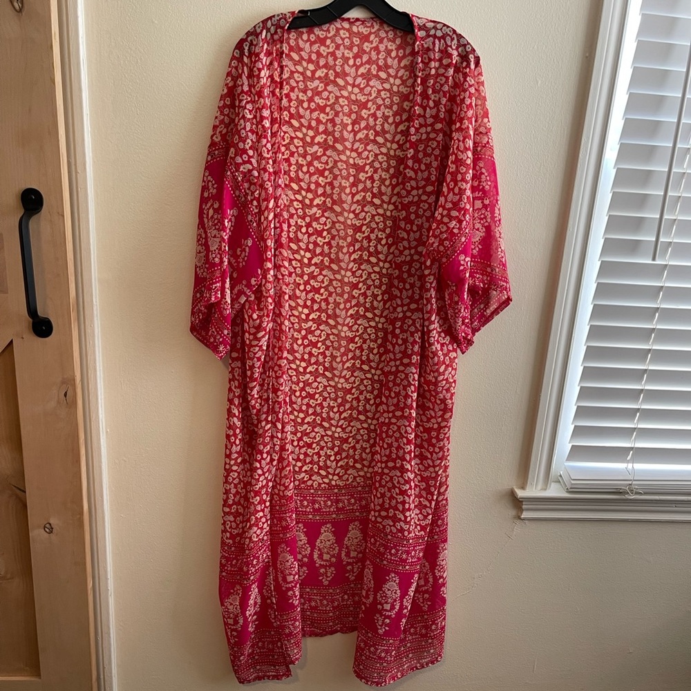Red floral duster
